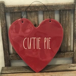 Rae Dunn CUTIE PIE red heart